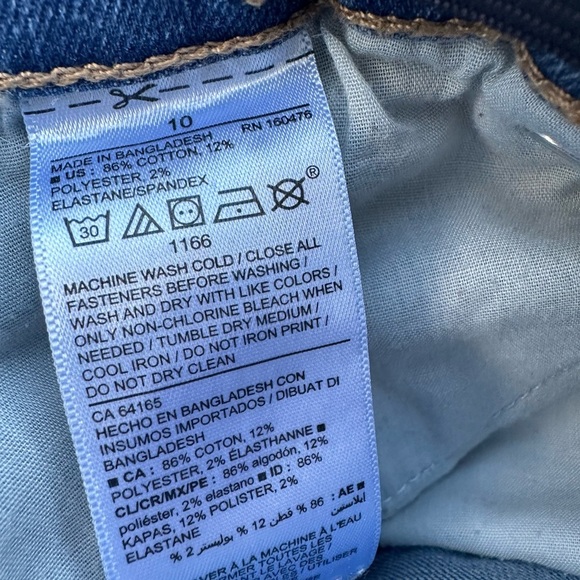 Old Navy Karate Slim Boys Medium Wash Distressed Jeans Size 10 - Picture 6 of 7